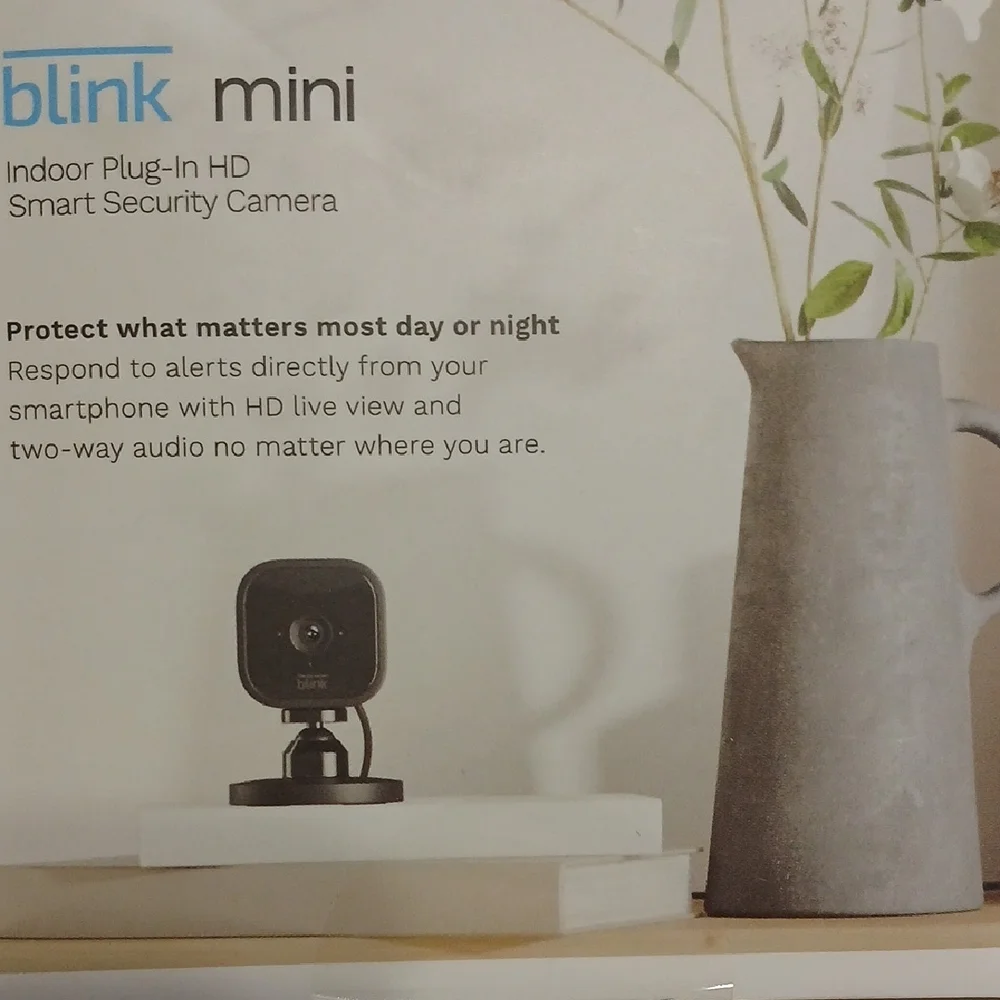 Blink Mini Indoor Plug-In HD Smart Security Camera - Black